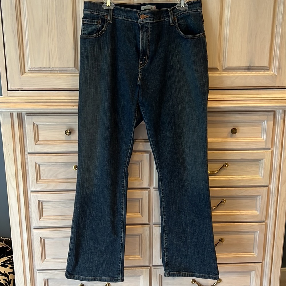 Levi’s 550 relaxed bootcut jeans